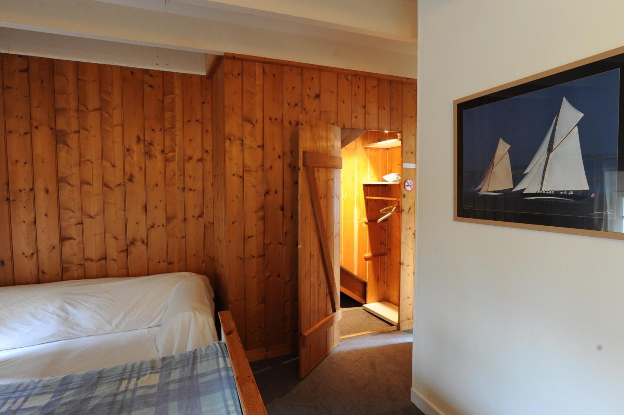 La Goelette Apartment Saint-Suliac Room photo